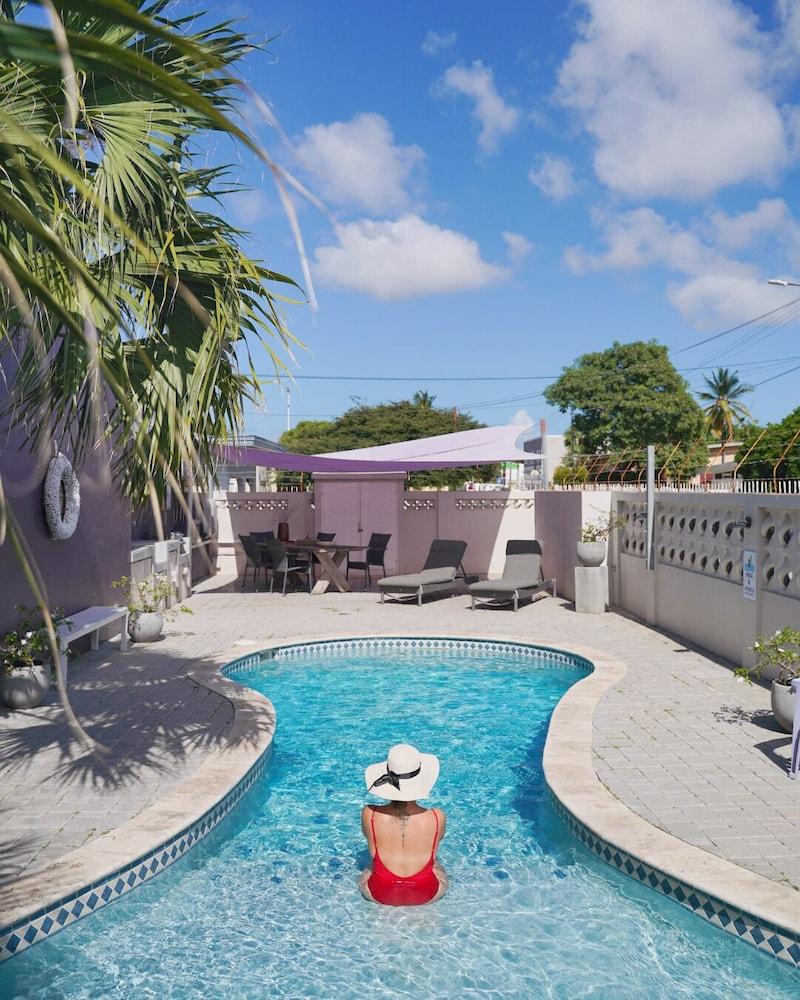 Cadushi Apartments Oranjestad Exterior photo